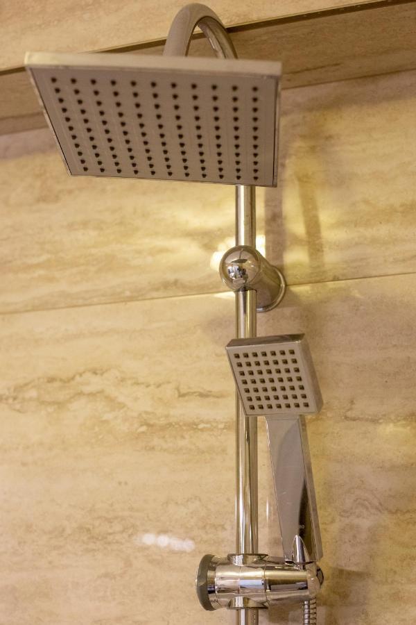 Central.Deluxe.Apartament.Oradea Εξωτερικό φωτογραφία